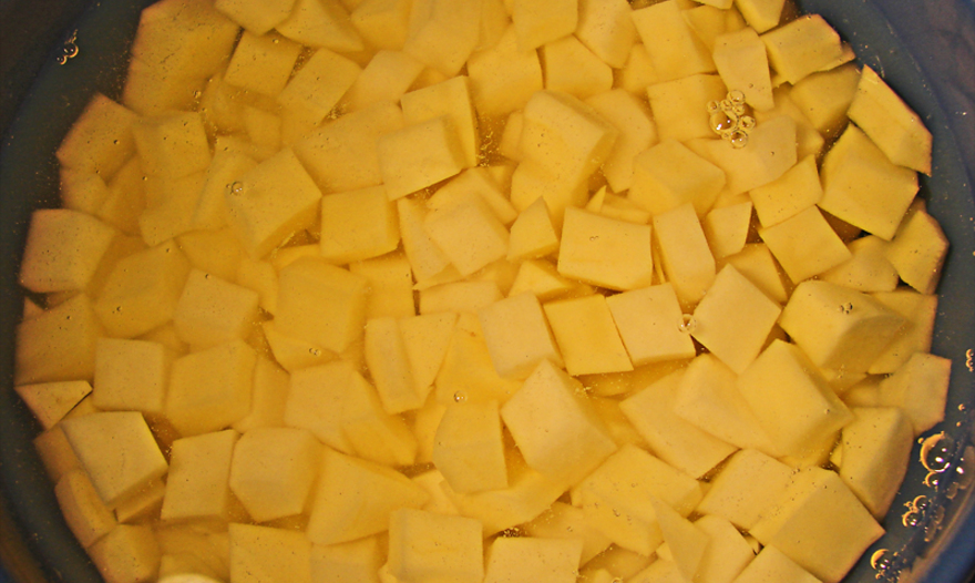 Рассольник с телятиной и сушеными грибами