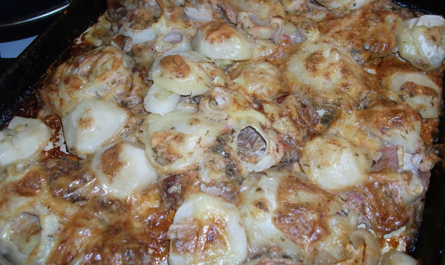 Курица с овощами в духовке