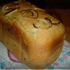 Хлеб с сыром, луком и чесноком