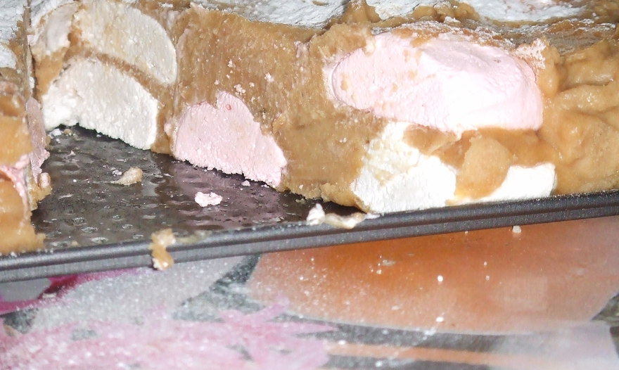 Торт-мороженое "Красный бархат"