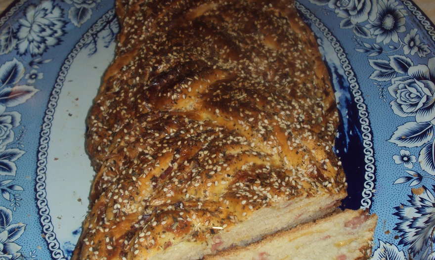 Батон с ветчиной и сыром