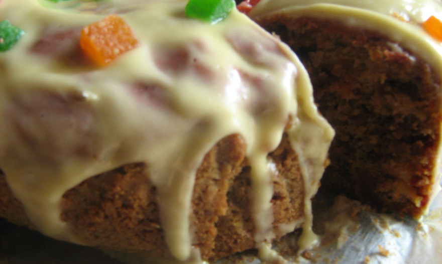 Свекольный торт с сырной глазурью