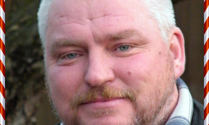 Ягодный крамбль с грецким орехом