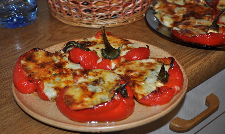 Перец – 4 сыра (Peperoni Al Forno Quattro Formaggi )