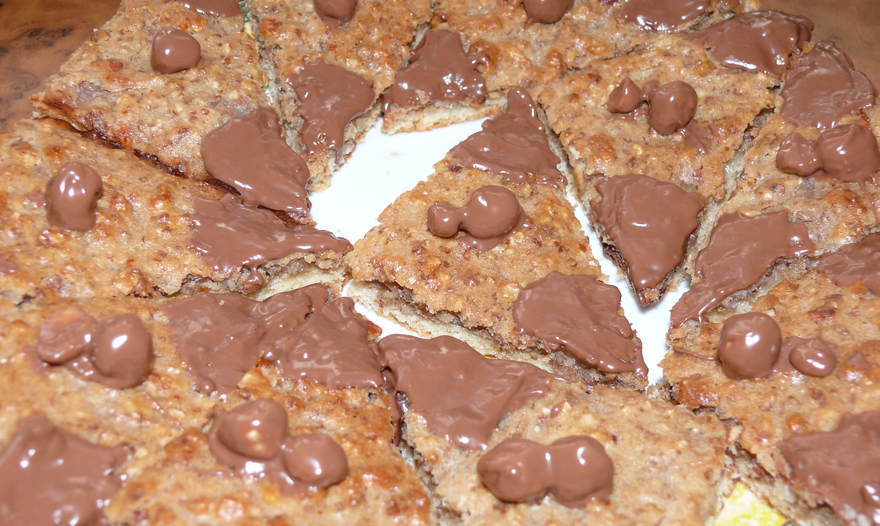 Ореховые треугольнички с шоколадом