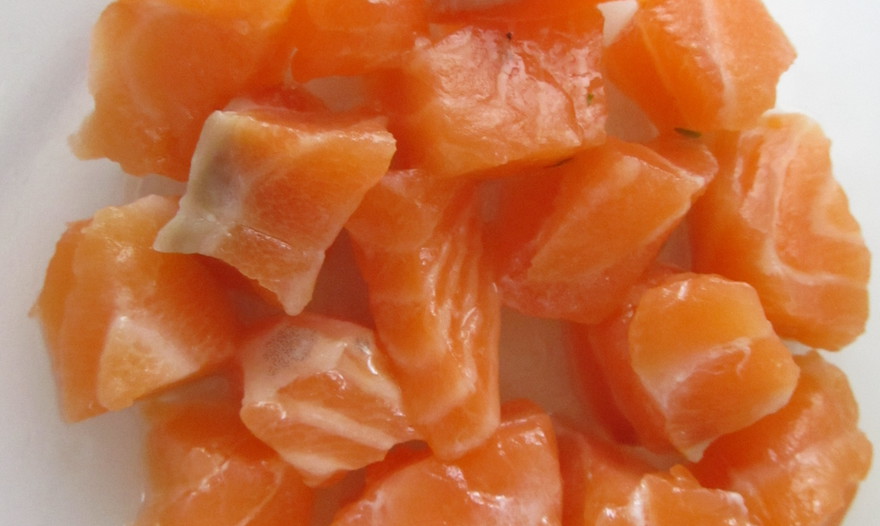 Салат с семгой