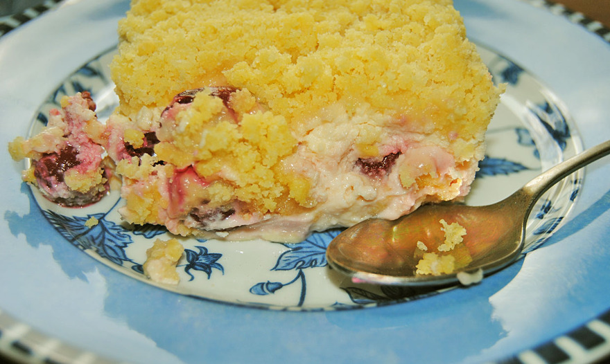 Творожная легкость с вишней