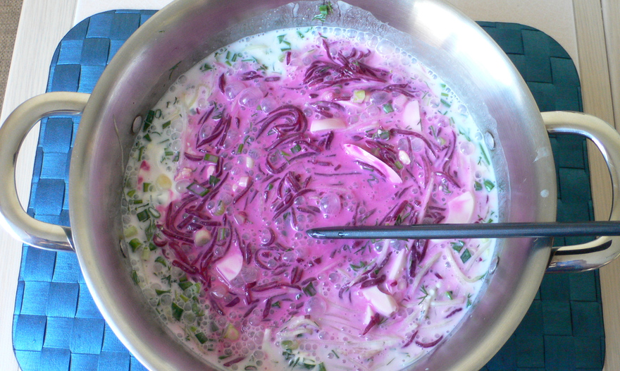 Холодный литовский борщ