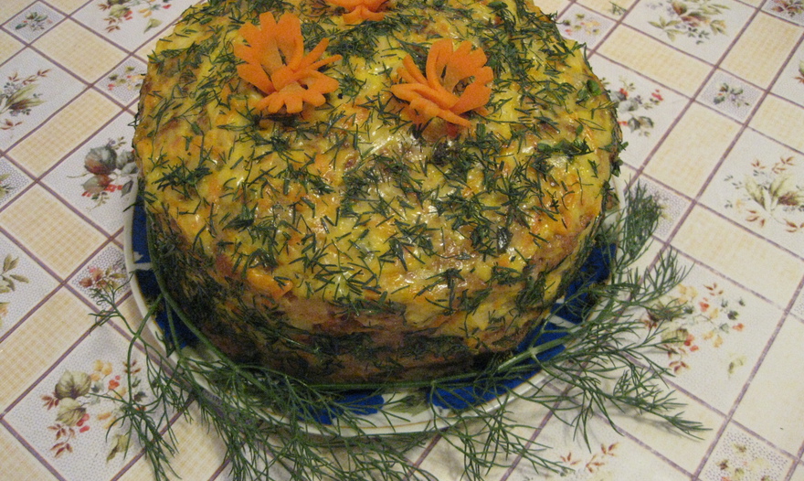 Мясной слоеный пирог