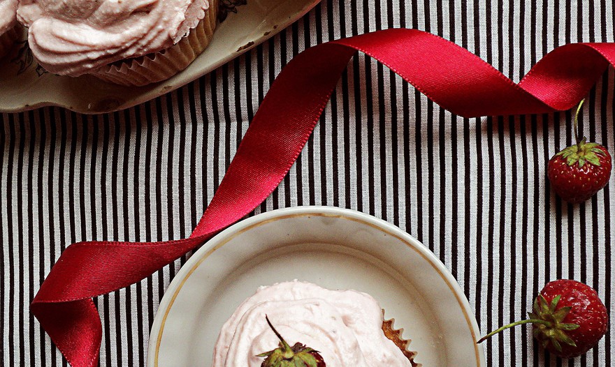 Капкейки с клубникой