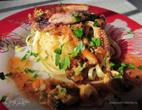 Спагетти с дарами моря (меню итальянского обеда №1)