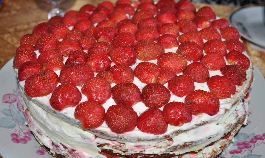 Клубничный торт