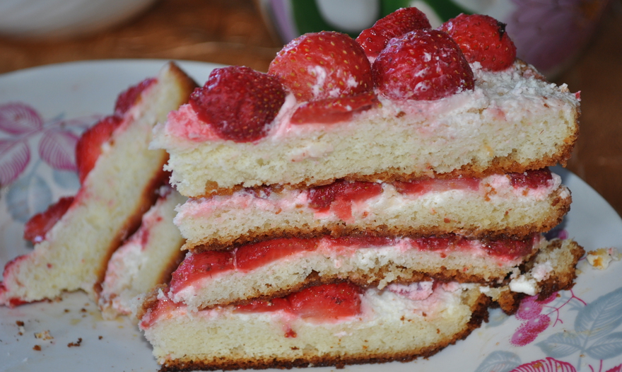 Клубничный торт