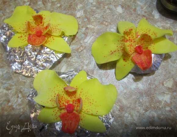 Орхидея из мастики МК
