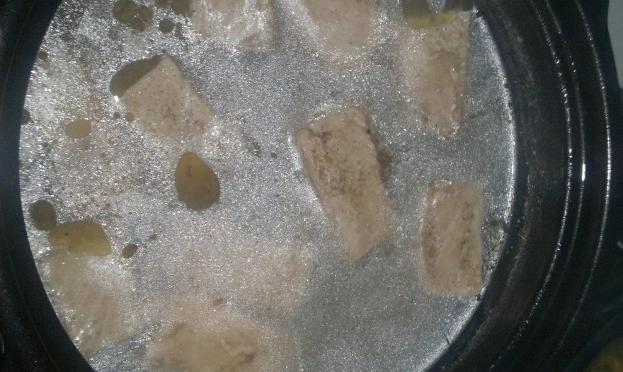 Овощи в индийском стиле и свиной карбонат с уцхо-сунели