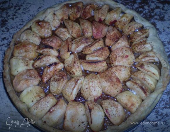 Пирог "Яблоки в карамели"