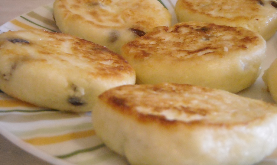 Сырники с изюмом