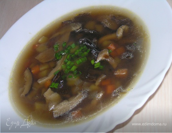Куриный суп с сушёными белыми грибами – кулинарный рецепт