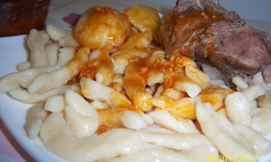 Галушки с мясом