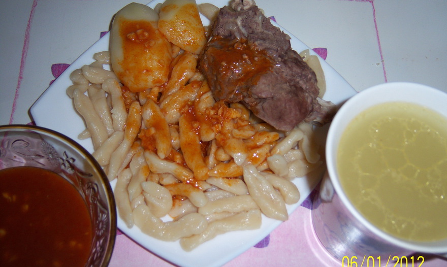 Галушки с мясом