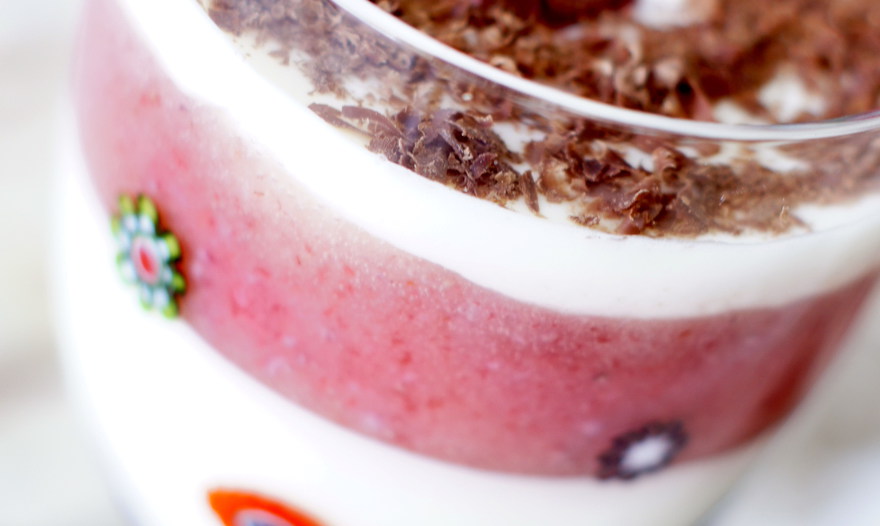 Клубнично-йогуртовый десерт