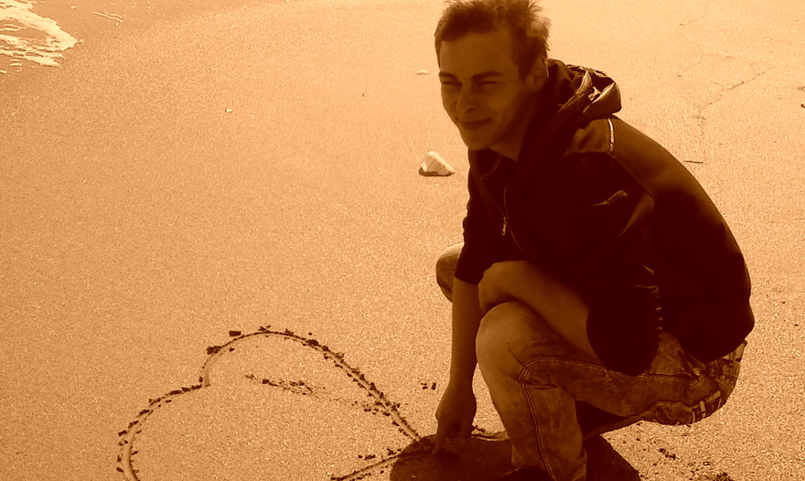 Маффины с кабачком, сыром и мятой  