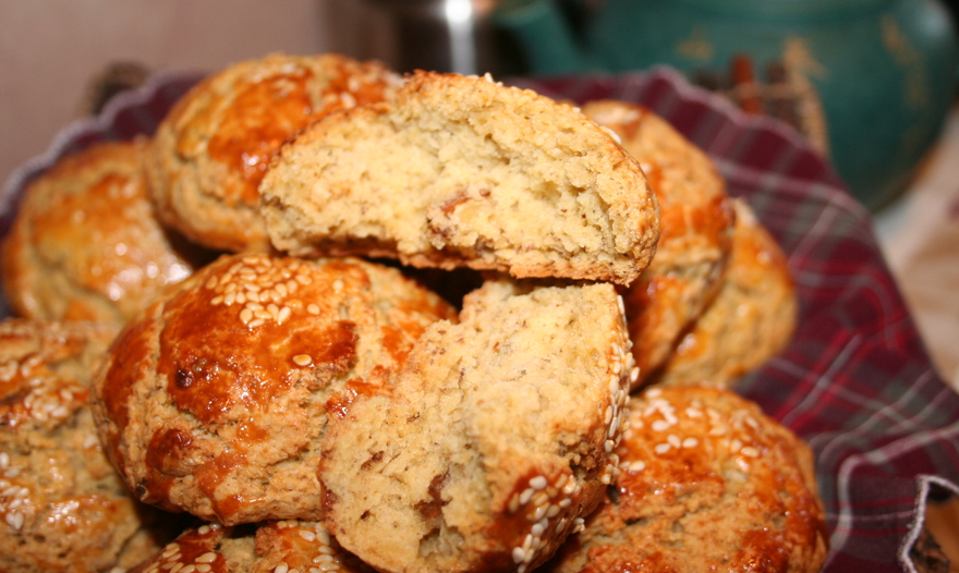 Сконы банановые с кунжутом