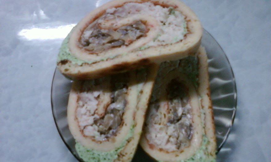 Сырный рулет с грибной начинкой