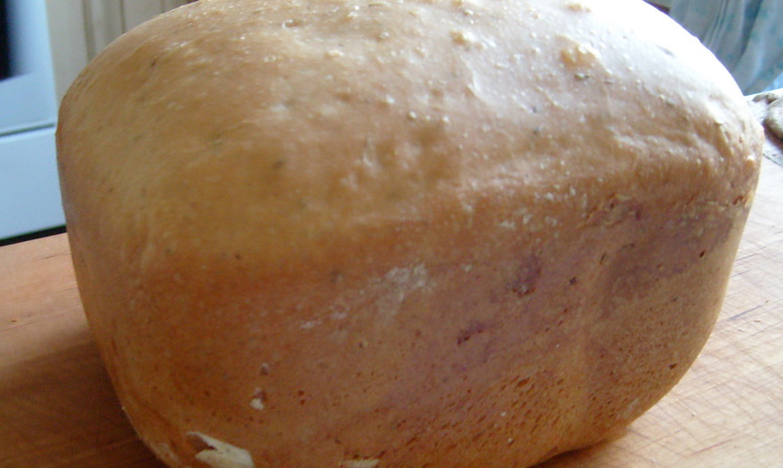 Хлеб с изюмом и розмарином