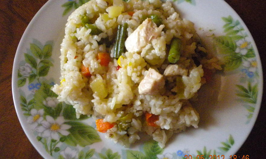 Рис с имбирём, овощами и куриной грудкой