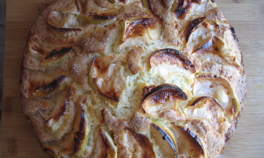 Пирог с яблоком