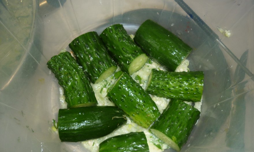 Огурчики "ядреные", малосольные в собственном соку 