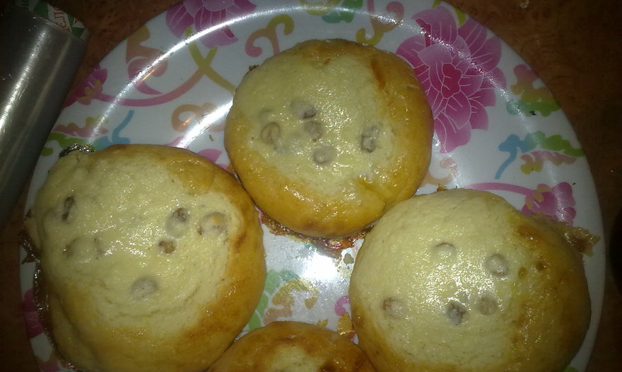 Ватрушки от Ксюшки. (Дрожжевое тесто на сыроватке).