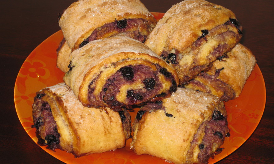 Булочка "Черничный привет с Селигера"