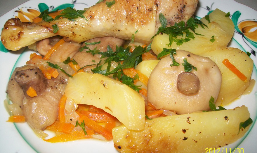 Курица в жаровне