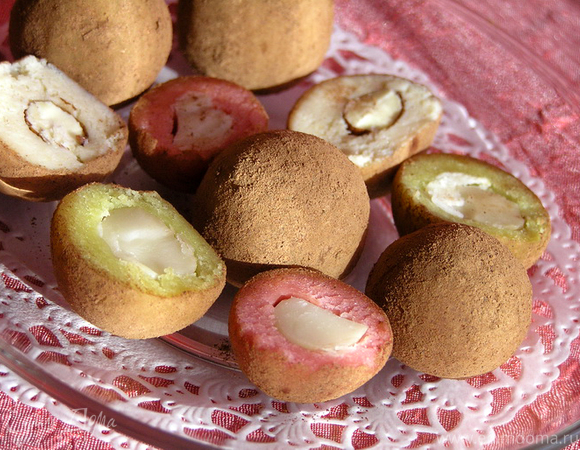 Конфеты из марципана с орехом макадамия