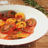 Салат из трех видов томатов со свежим тимьяном