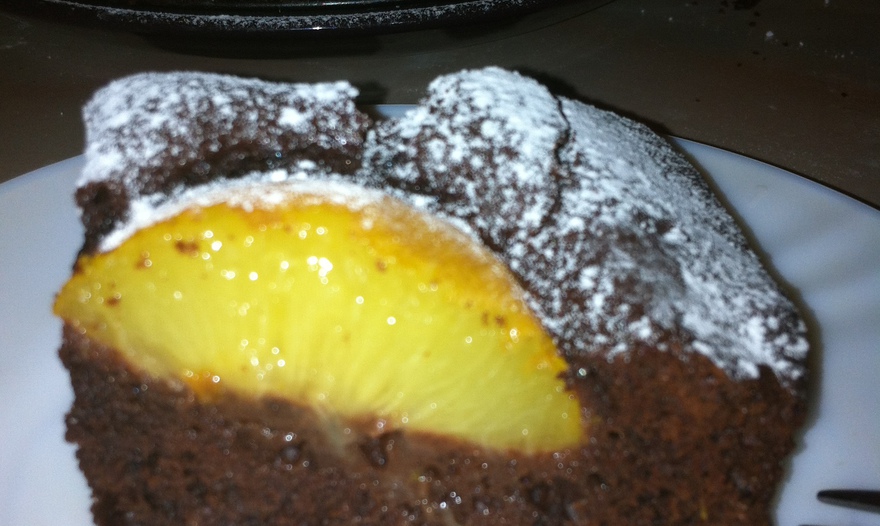 Острый шоколадный торт со сливами и чили (Torta piccante di cioccolato e prugne)