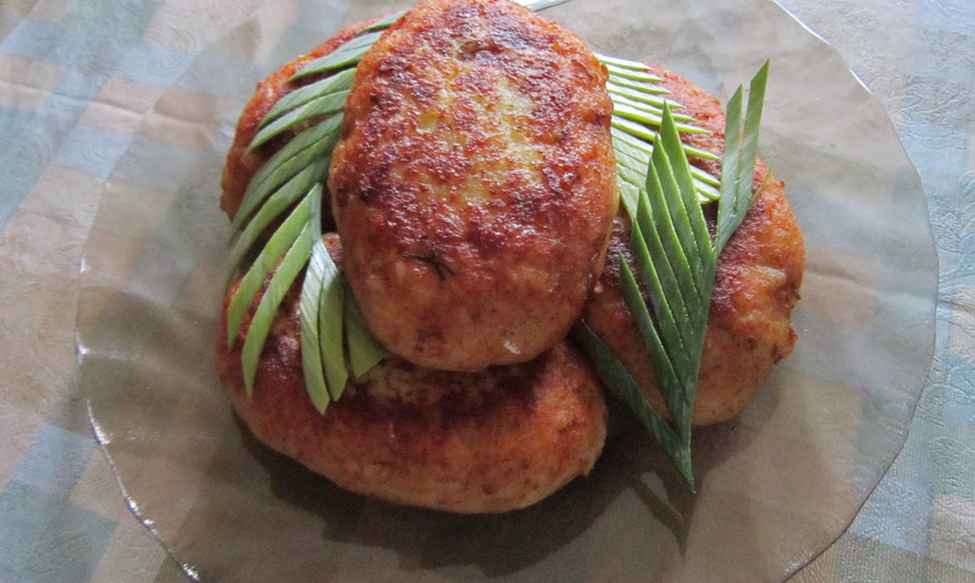 Зразы рыбные с яично-грибной начинкой.