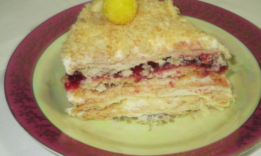 Торт "Наполеон" малиновый