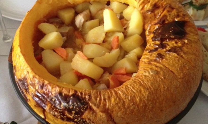 Жаркое в тыкве, фаршированная тыква