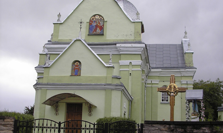 Свинина с овощами в горшочках