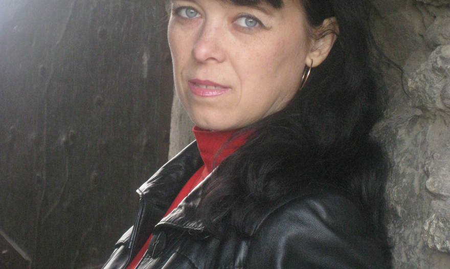 Рулет из пашины с грибами и салом