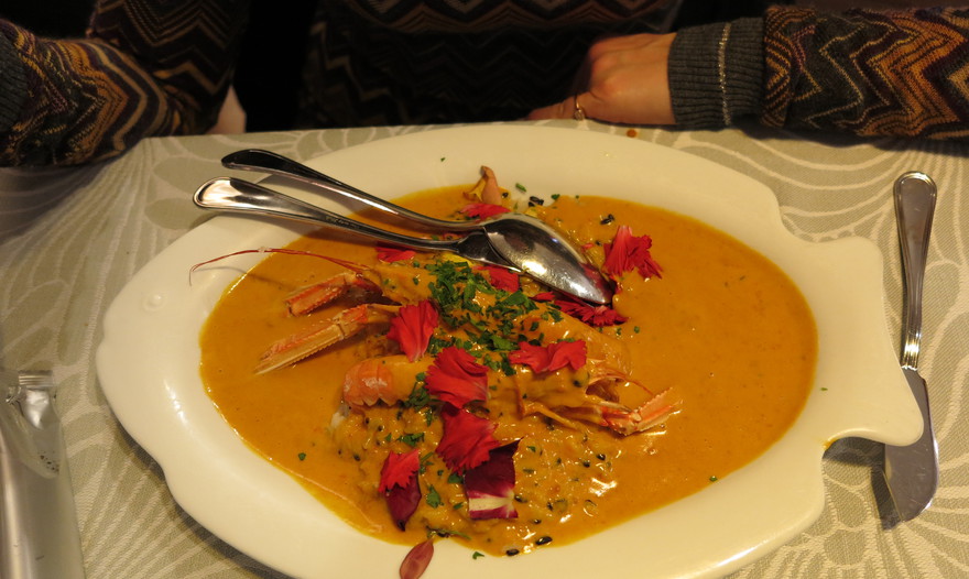 Рулеты из баклажанов и канапе из цукини 