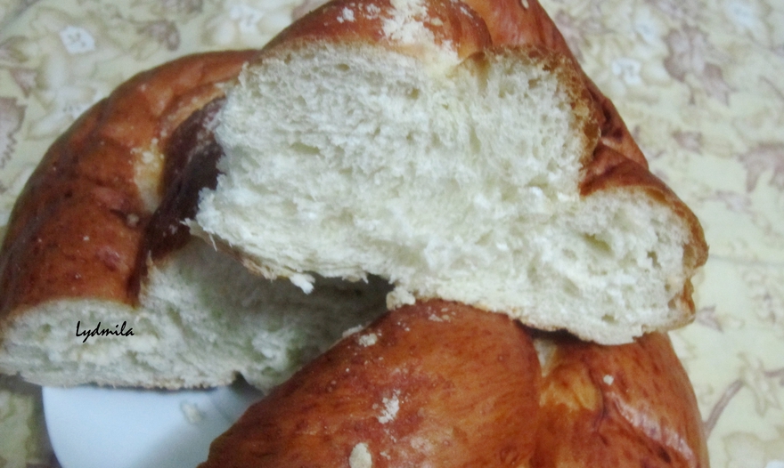 Дрожжевой каравай