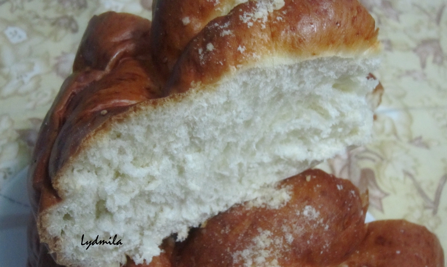 Дрожжевой каравай