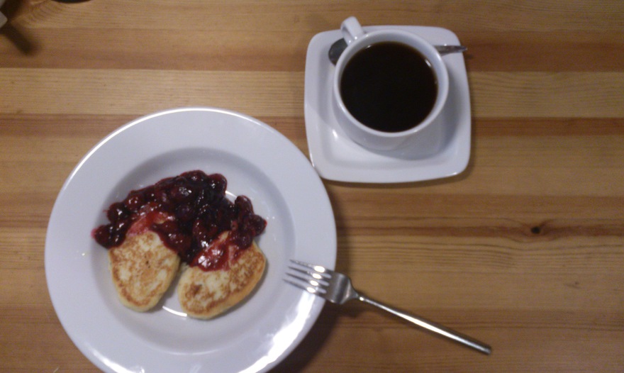 Йогуртовый мусс с малиной и мятой