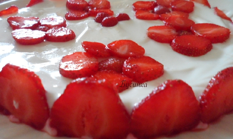 Торт клубничный