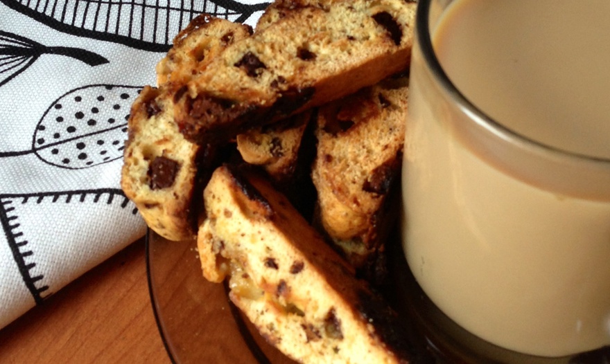 Бискотти с белым шоколадом и клюквой