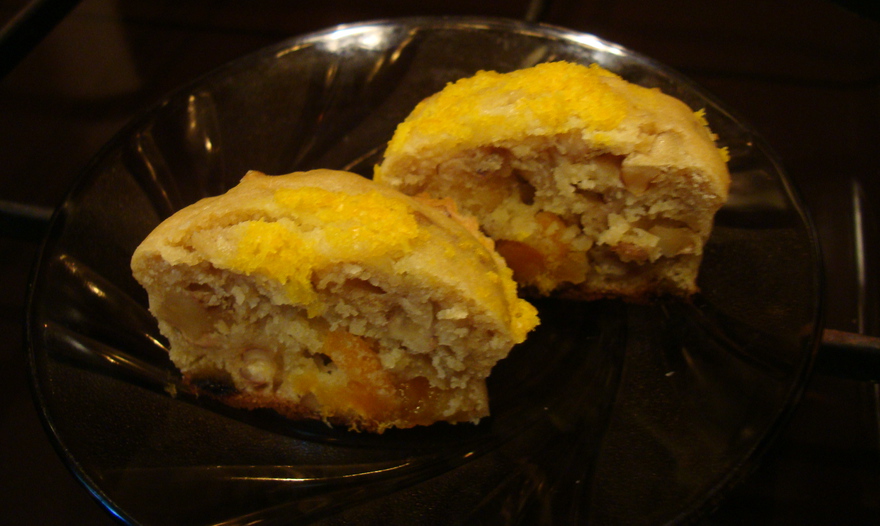 Маффины с курагой и орехами пекан 